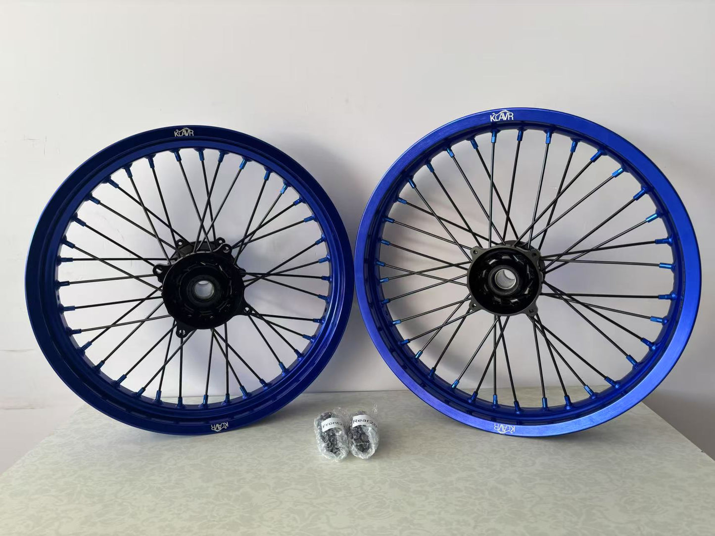 17" KLAVR Junior Wheel set